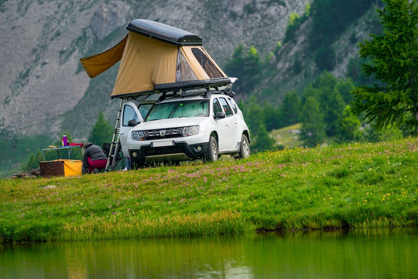 Tente de de toit en bivouac de printemps