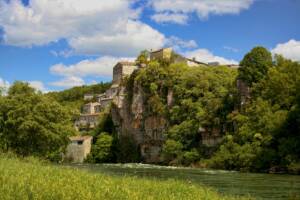 Balazuc, roadtrip Ardèche tente de toit