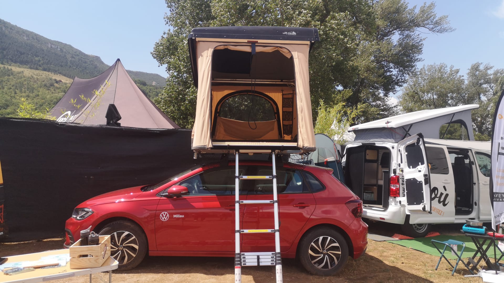 Tente Hussarde TriUp au salon Natural Games de Millau